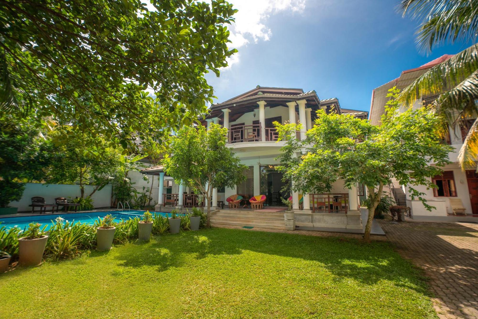 The Calm Of8 Hotel Unawatuna Exterior photo